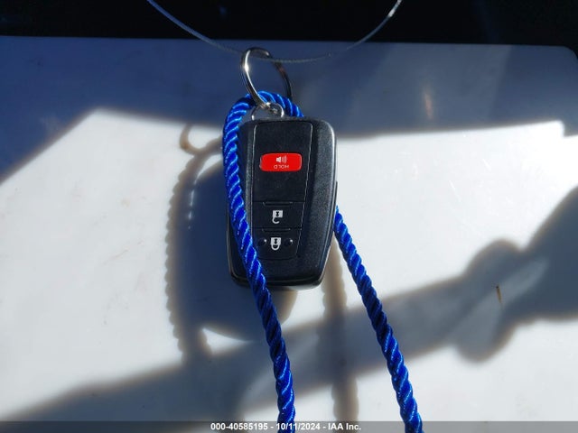 Toyota PRIUS XLE 2019 JTDKARFU6K3084900 Image 11
