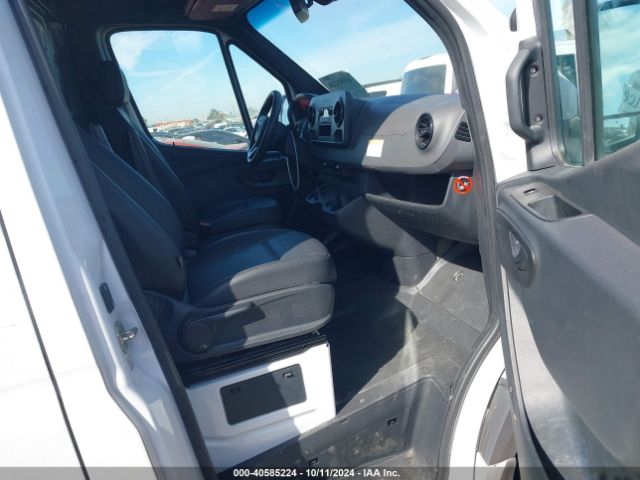 WD3PF1CD4KP179973 Mercedes-Benz Sprinter 2500 High Roof V6
