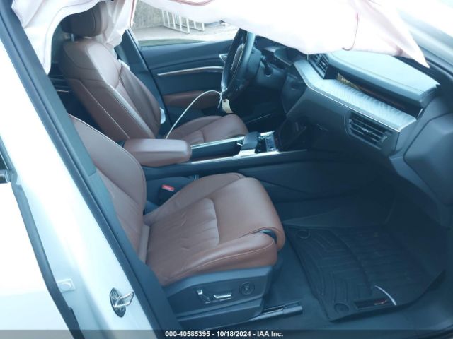 WA1VABGE5NB037955 Audi E-tron Chronos Quattro