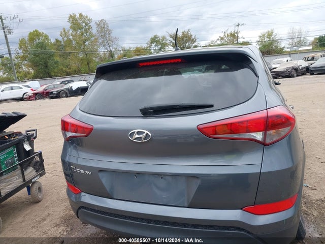 Hyundai TUCSON SE 2018 KM8J23A45JU645749 Image 16