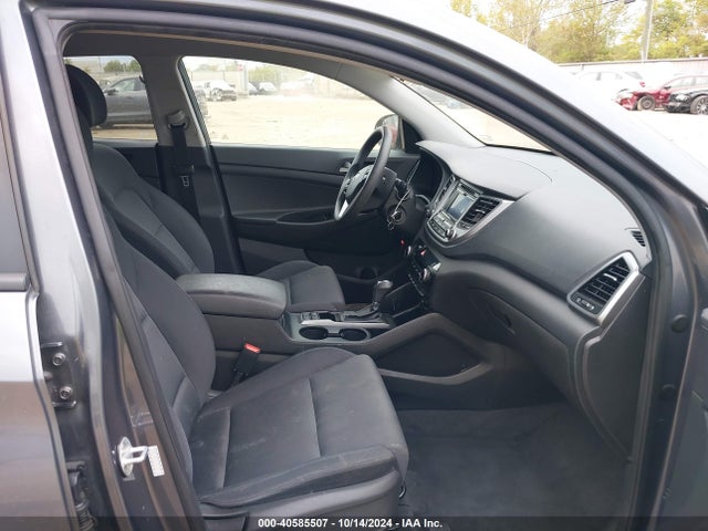 Hyundai TUCSON SE 2018 KM8J23A45JU645749 Image 5