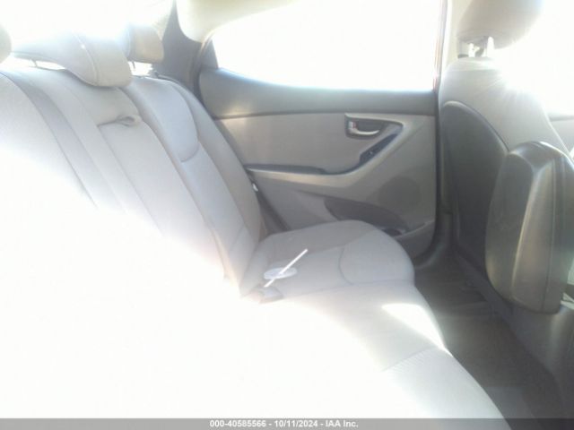KMHDH4AE0GU633348 Hyundai ELANTRA SE