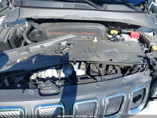 3C4NJDFB9NT222730 Jeep Compass Latitude Lux 4x4