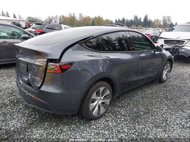 2023 TESLA MODEL Y 7SAYGDEE1PF645877 Photo 3