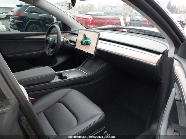 2023 TESLA MODEL Y 7SAYGDEE1PF645877 Photo 4