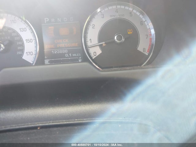 2010 JAGUAR XF SAJWA0GB5ALR54372 Photo 6