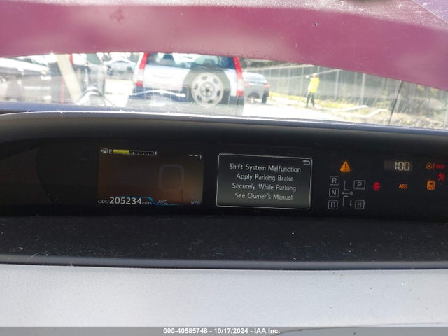 Toyota Prius Two 2017 JTDKBRFU5H3535529 Image 7