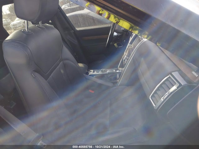 SALRRBBV3HA043408 Land Rover Discovery Hse