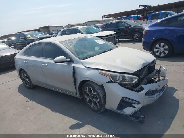 2019 3KPF24ADXKE070354 main image