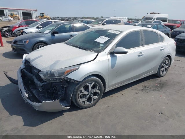 KIA Forte Lxs 2019 3KPF24ADXKE070354 Image 2