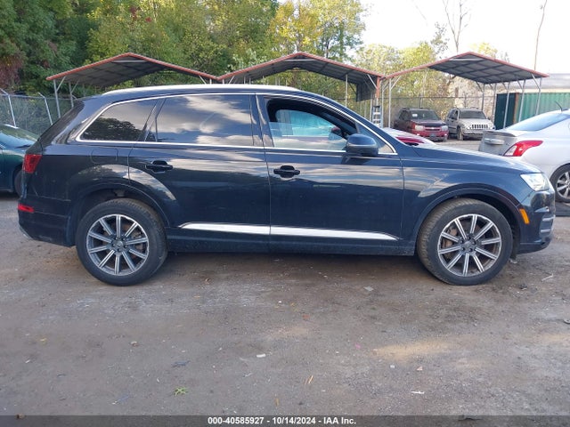 Audi Q7 3.0t Premium 2017 WA1LAAF74HD009156 Image 13