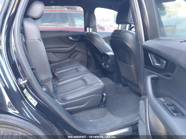 Audi Q7 3.0t Premium 2017 WA1LAAF74HD009156 Image 8