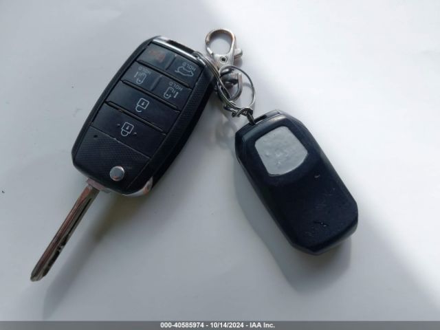 KNDMB5C1XG6200131 KIA SEDONA LX