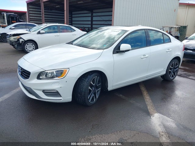 Volvo S60 T5 Dynamic 2017 YV126MFL7H2432160 Image 2