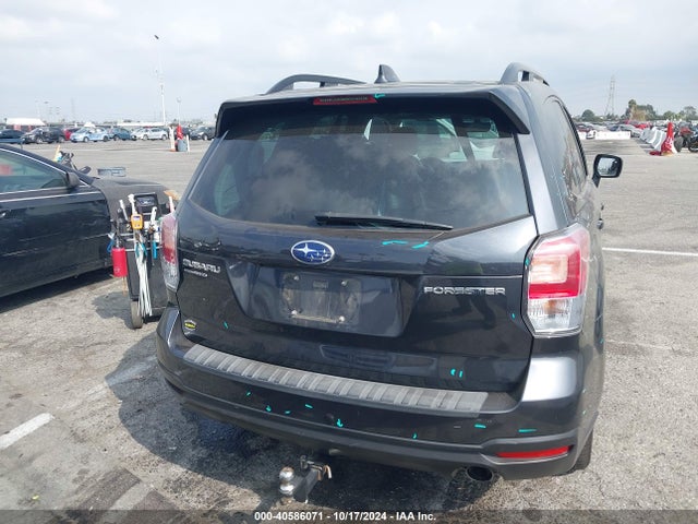 Subaru Forester 2.5i Limited 2018 JF2SJAJC8JH596242 Image 16