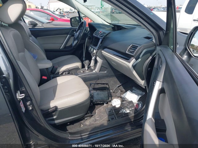 Subaru Forester 2.5i Limited 2018 JF2SJAJC8JH596242 Image 5