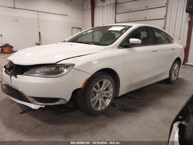 Chrysler 200 Limited 2016 1C3CCCAB1GN136743 Image 2