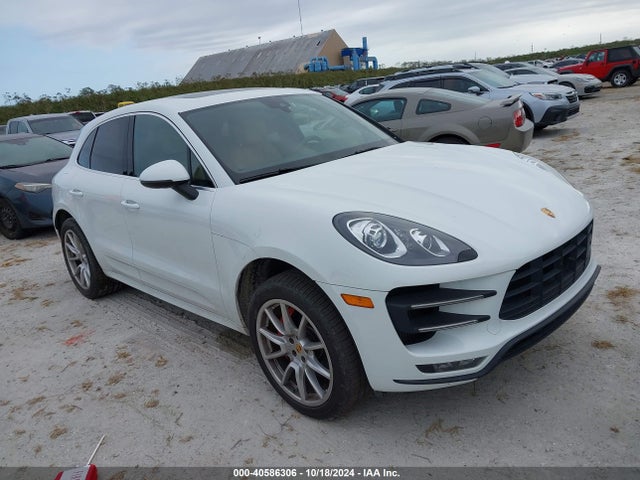 2017 PORSCHE MACAN WP1AF2A53HLB60830 Photo 0