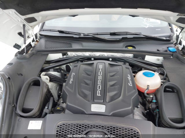 2017 PORSCHE MACAN WP1AF2A53HLB60830 Photo 9