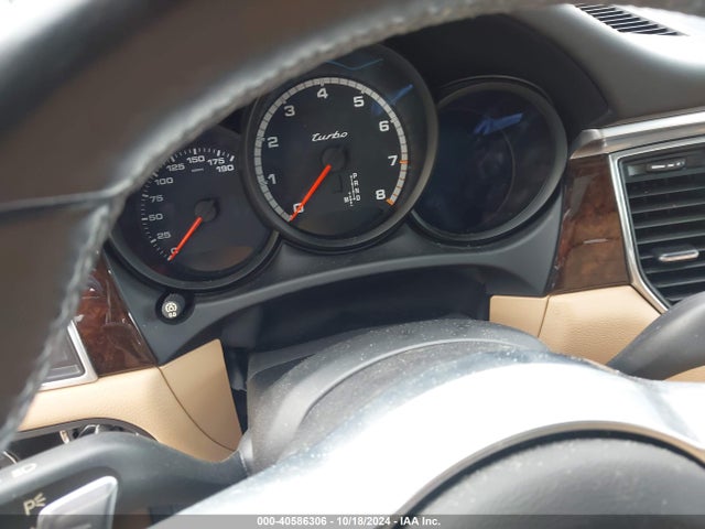 2017 PORSCHE MACAN WP1AF2A53HLB60830 Photo 6