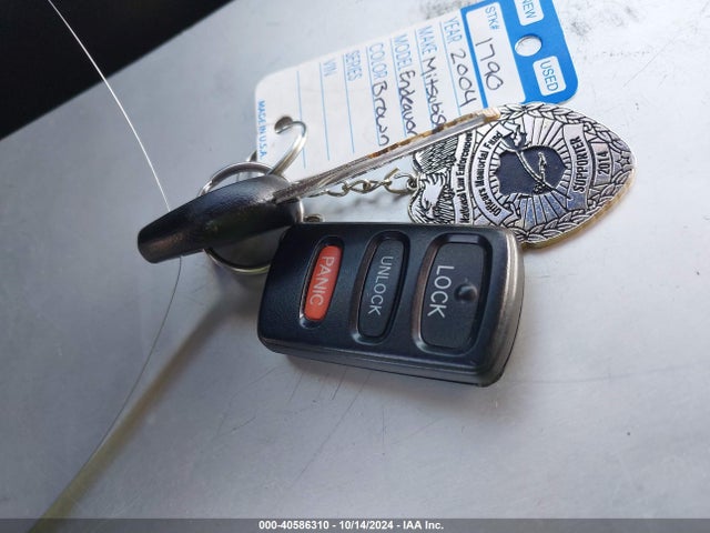 2004 MITSUBISHI ENDEAVOR 4A4MM41S24E037629 Photo 10