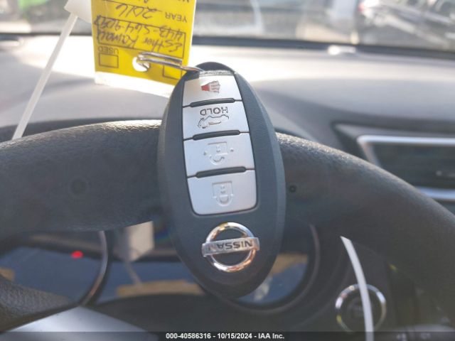 KNMAT2MV7GP618415 Nissan ROGUE SV