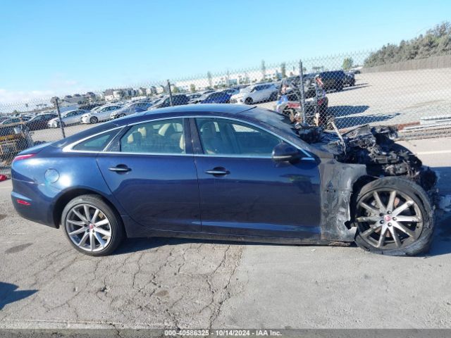SAJWA1CZ8F8V82299 Jaguar XJ