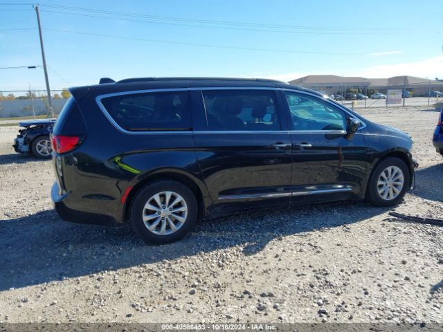 2C4RC1BG9HR691920 Chrysler Pacifica Touring-l