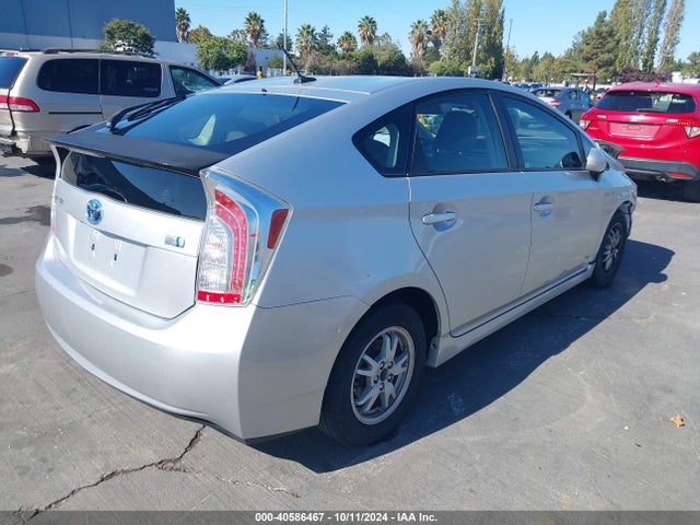 JTDKN3DU0E1819391 Toyota Prius Five