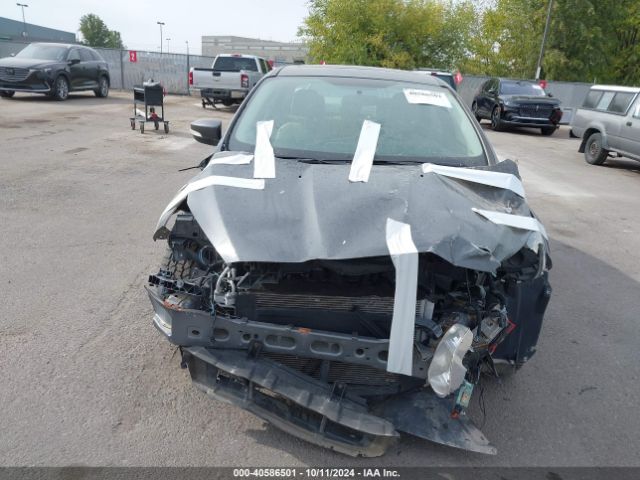 1FADP3J24JL294085 Ford Focus Titanium