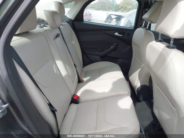 1FADP3J24JL294085 Ford Focus Titanium