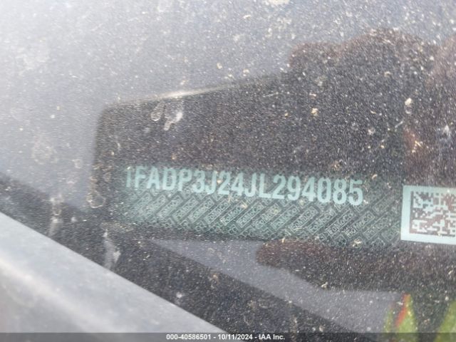 1FADP3J24JL294085 Ford Focus Titanium