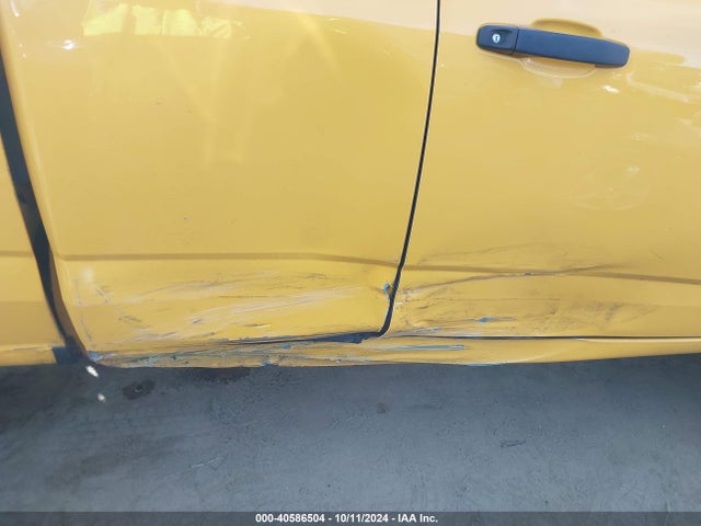 1GCHSBEA0J1261473 Chevrolet Colorado Wt