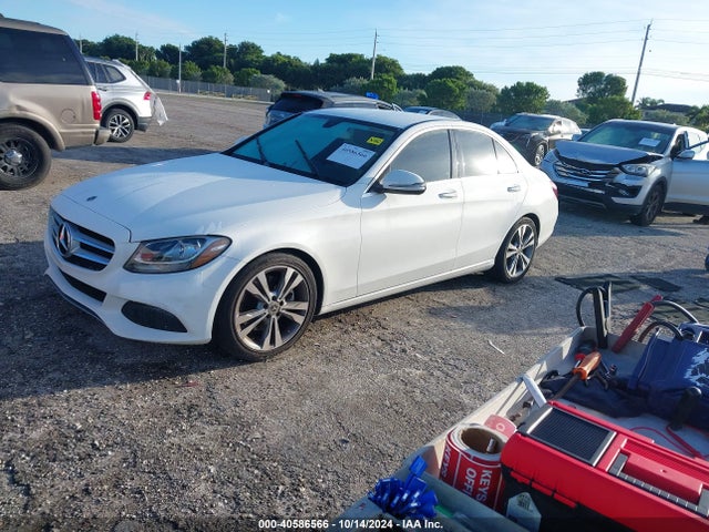 55SWF4JB2HU231252 Mercedes-Benz C 300 Luxury/sport