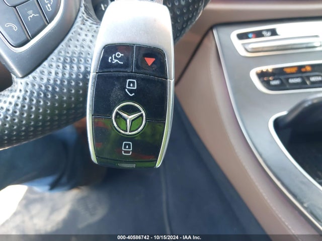 Mercedes-Benz E 300 2018 WDDZF4JB5JA482169 Image 11
