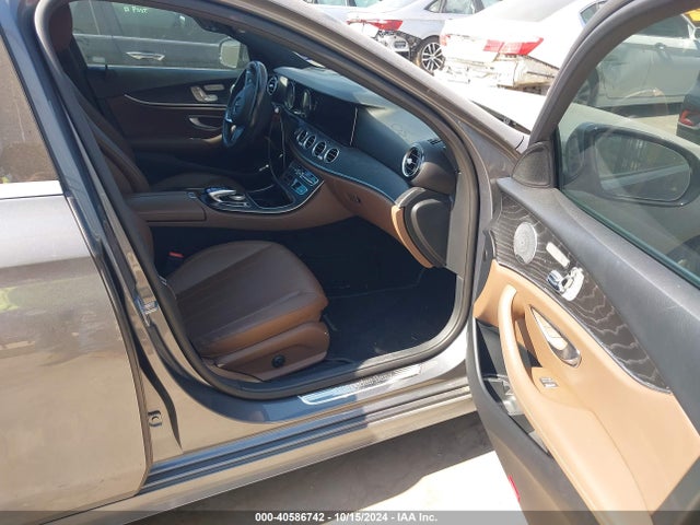 WDDZF4JB5JA482169 Mercedes-Benz E 300