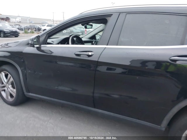 WDCTG4GB5FJ120820 Mercedes-Benz Gla 250 4matic