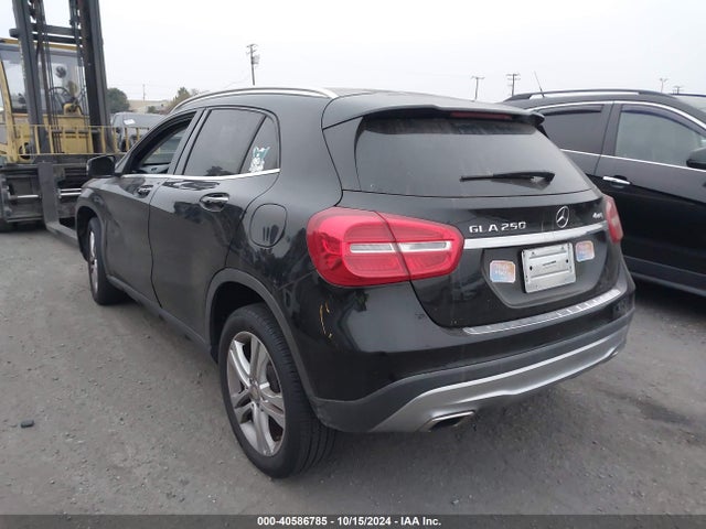 WDCTG4GB5FJ120820 Mercedes-Benz Gla 250 4matic