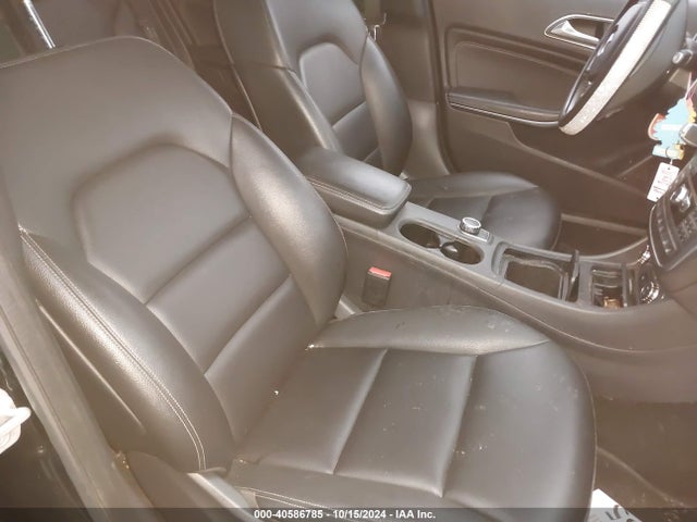 WDCTG4GB5FJ120820 Mercedes-Benz Gla 250 4matic