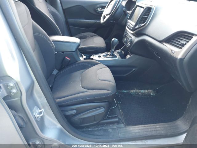 1C4PJMCS8FW649471 Jeep Cherokee Latitude