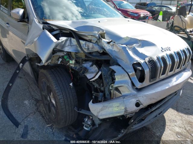 1C4PJMCS8FW649471 Jeep Cherokee Latitude