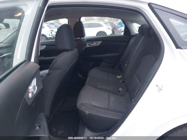 3KPF24AD1NE481727 KIA Forte Lxs