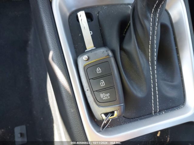 KMHRB8A32MU078895 Hyundai Venue Se