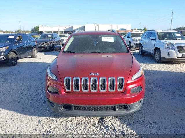 1C4PJLAB1FW731944 Jeep Cherokee Sport