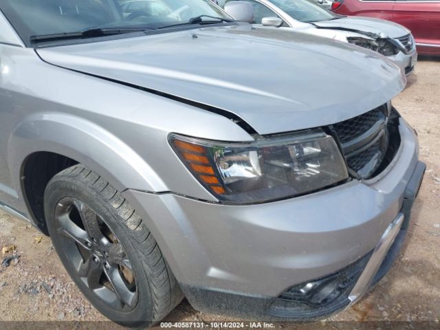 3C4PDDGG1JT430525 Dodge Journey Crossroad Awd
