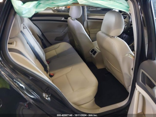 3VW2A7AU6FM047214 Volkswagen Golf Tdi Se 4-door