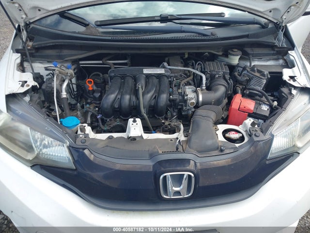 Honda FIT LX 2015 3HGGK5H54FM759425 Image 10