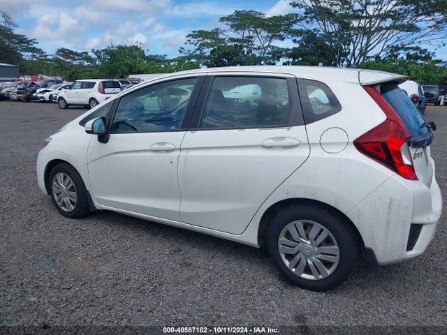Honda FIT LX 2015 3HGGK5H54FM759425 Image 14