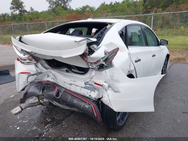 Nissan Sentra Nismo 2017 3N1CB7AP0HY368436 Image 4