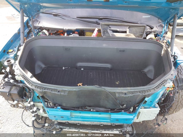 Rivian R1t Adventure Quad Motor Large Pack 2023 7FCTGAAA5PN018250 Image 10